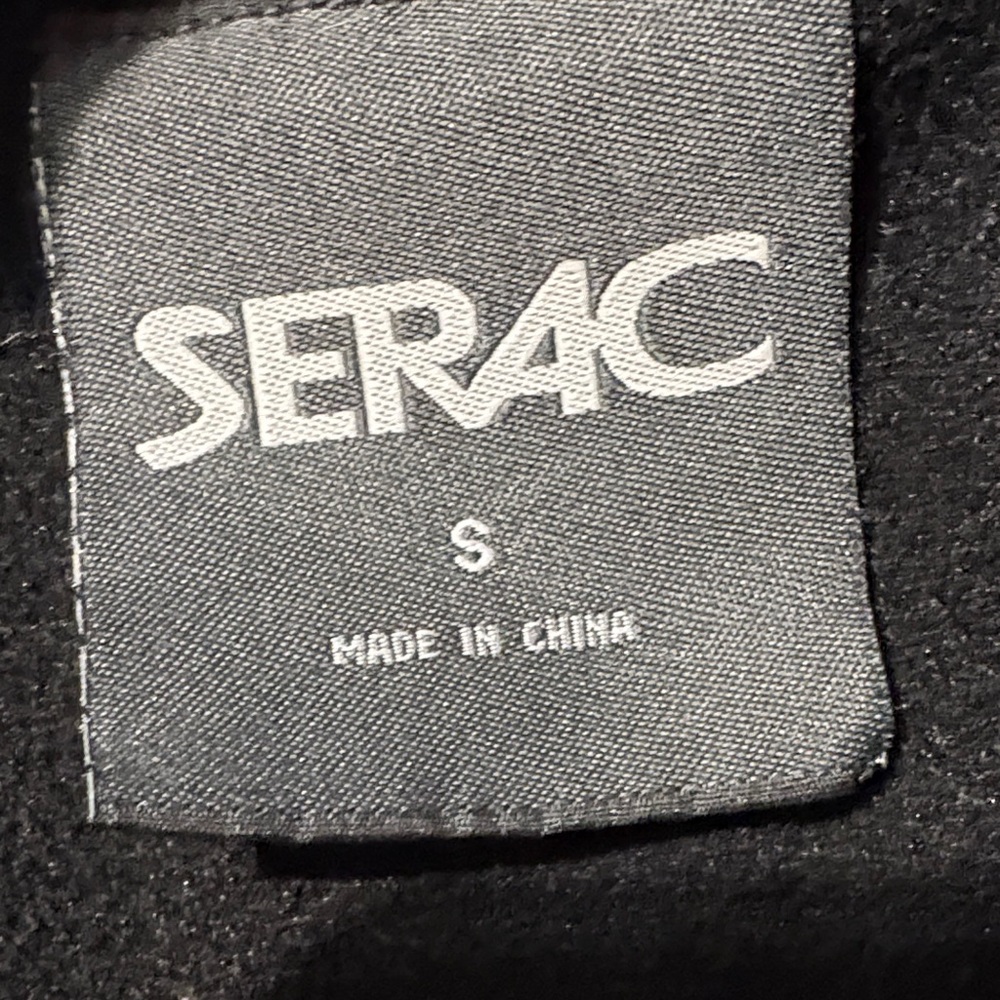 Serac Women's Black Quilted Vest - Picture 3 of 3
